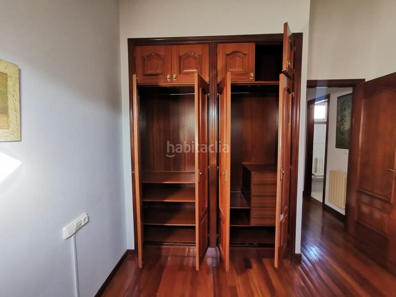 Foto 5472c0c5-0e84-4637-a621-fcd1213960a8. Location duplex avec cheminée chauffage parking dans Vigo