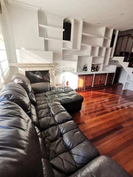 Foto afe4d2bb-8fbc-41e5-96ad-c412c1e2a91f. Location duplex avec cheminée chauffage parking dans Vigo