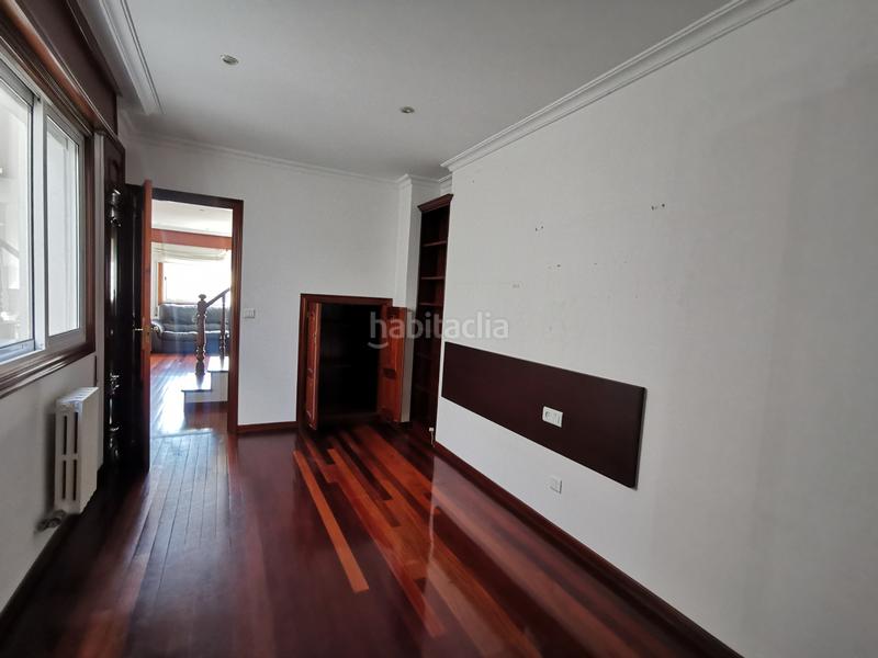 Foto e9967809-e1ea-428e-96cc-d308932cfa46. Location duplex avec cheminée chauffage parking dans Vigo