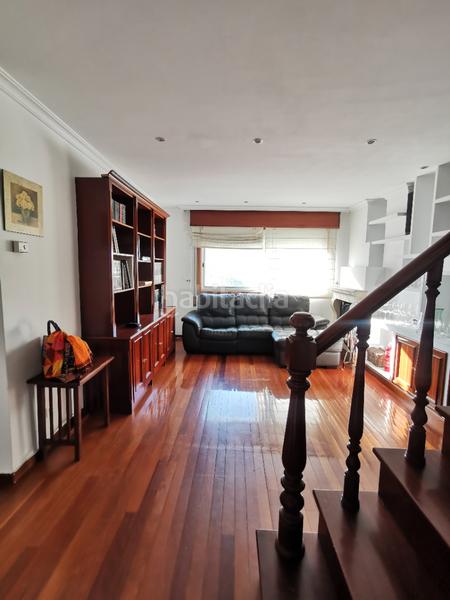 Foto 9bdcf382-6ee3-4c62-ac04-85a2c29bacce. Rent duplex with fireplace heating parking in Coia Vigo