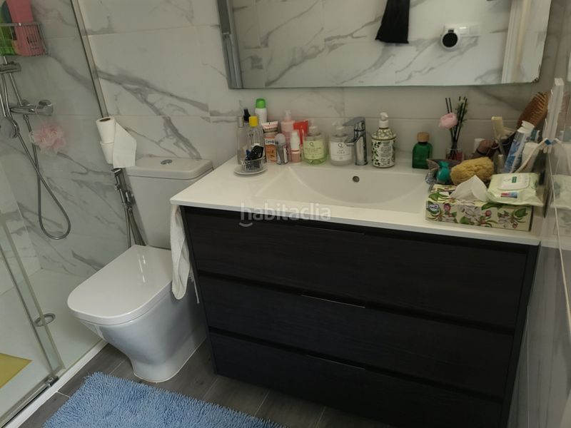 Foto 4bf32fbd-f813-4163-b485-b0a0a97ede7a. Casa amb xemeneia calefacció a Alcabre Vigo