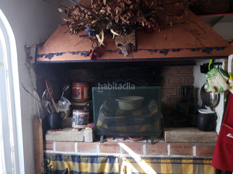 Foto 5888a4d9-c307-456e-8a5c-fd1b01639d4a. Casa amb xemeneia calefacció a Alcabre Vigo