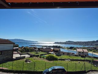 Xalet a Cangas Pueblo