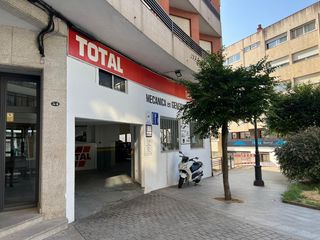 Business premise  Rúa do conde de torrecedeira