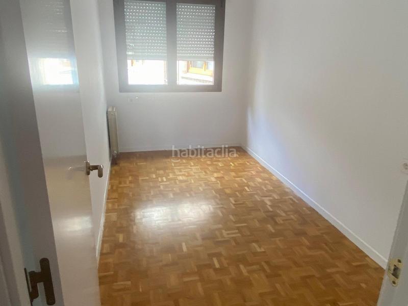 Foto 5944590b-cfce-4f45-9657-d0fbb63cabb2. Piso en teodoro cuesta 12 piso en Laviada Gijón
