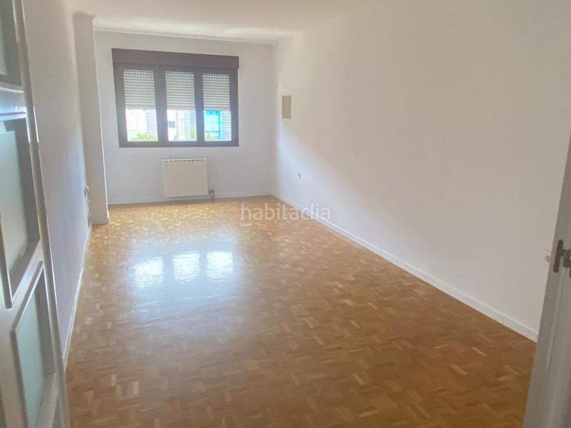 Foto bc6fac91-48df-4b7e-b2f3-eaed8eed7c61. Piso en teodoro cuesta 12 piso en Laviada Gijón
