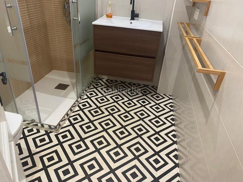 Foto 081c5450-b2ce-4e6f-82b5-cf3f1b5da71f. Piso en joaquin alonso bonet 2 piso en Centro Gijón