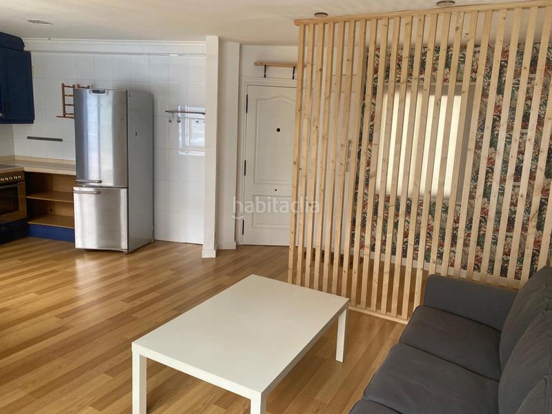 Foto be4107bb-cc23-41ae-9ee4-f223f983e536. Piso en joaquin alonso bonet 2 piso en Centro Gijón