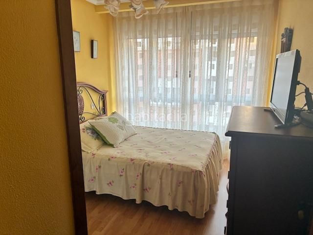 Foto 7f72e4b0-4a6b-40e7-9065-21fa6d0f4f5a. Pis amb calefacció a Centro Gijón