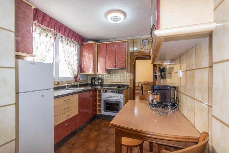 Foto 858d1128-d5f7-4a74-a8e3-8a5c643f6f06. Pis amb calefacció a Centro Gijón