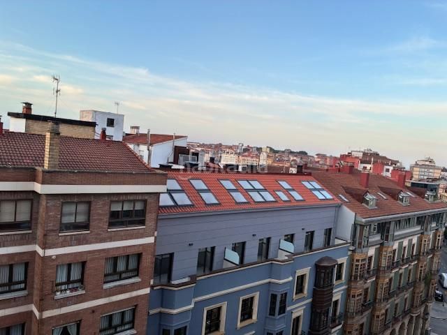 Foto 4c904158-09e3-4acd-9623-70241b1e02b9. Pis a Centro Gijón