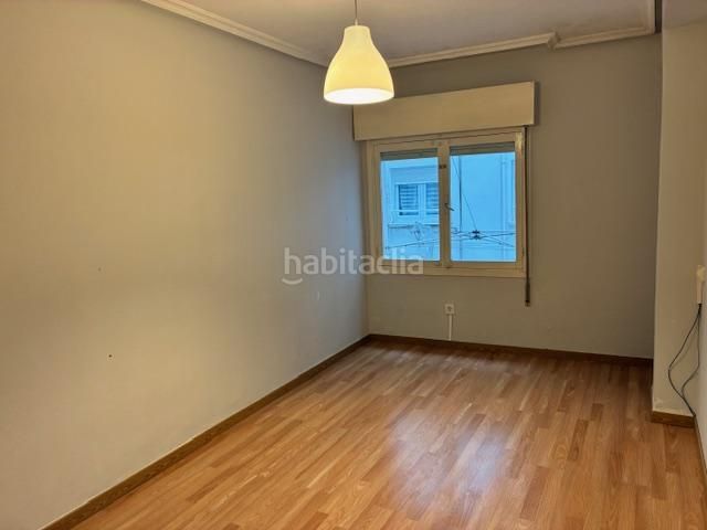 Foto f4b8e2ce-6057-4432-9990-a6c057cb03a8. Pis a Centro Gijón