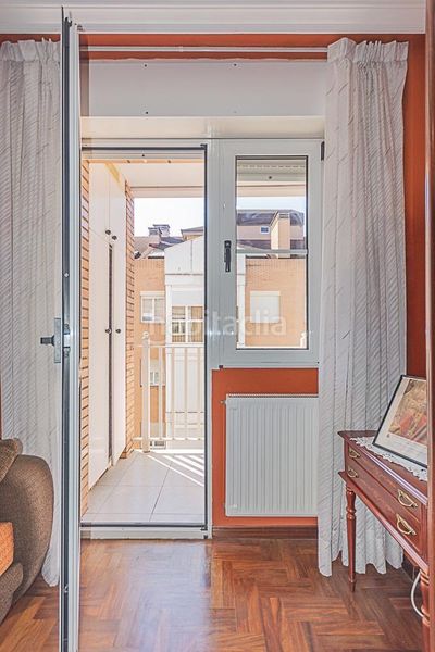 Foto 1f1480ad-12ef-495c-98f3-cbc2b415f2a3. Apartament amb calefacció a Llano Gijón