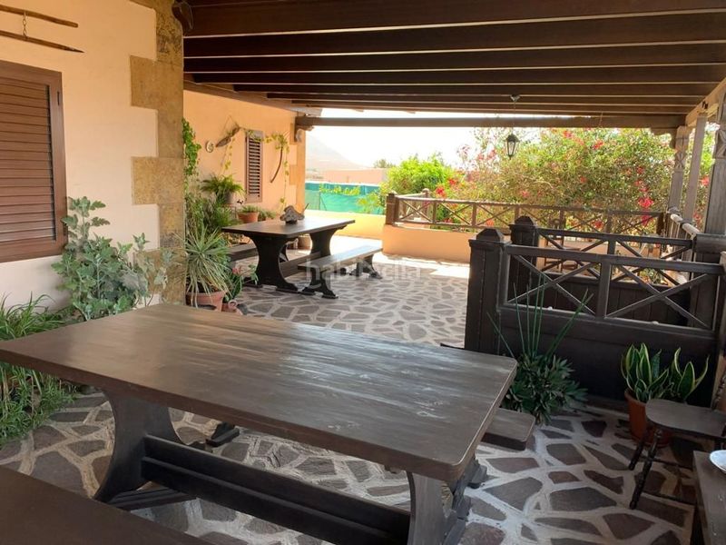 Foto ba763b3b-c526-4d4e-87dc-f9c3c6046012. Casa amb aparcament a Tefía - Tetir Puerto del Rosario
