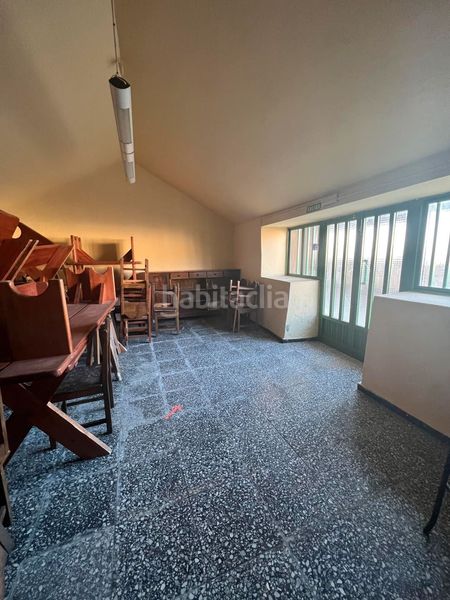 Foto 5f632f1b-c7be-4fb7-8cad-7a5e485a9723. Edificio en Triquivijate Antigua