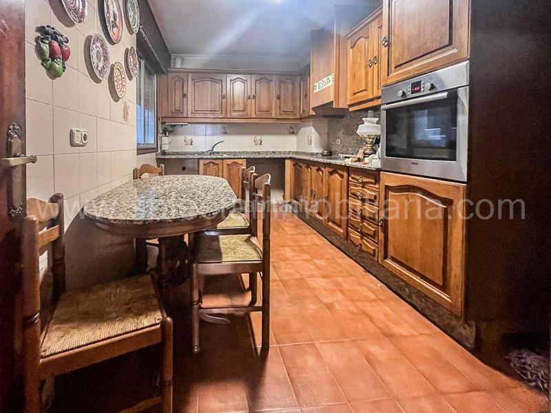 Foto 7634f476-0a94-4501-8169-9e19833f0898. Appartamento con riscaldamento parcheggio in Zona de Plaza de Barcelos Pontevedra