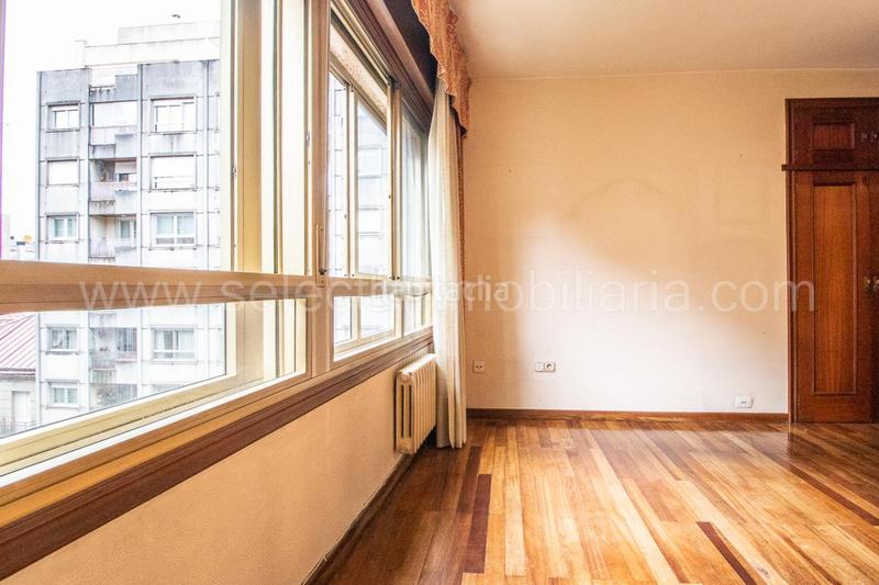 Foto 848411cd-3b04-4a6a-a09a-d5b5a3d667f4. Appartamento con riscaldamento parcheggio in Zona de Plaza de Barcelos Pontevedra
