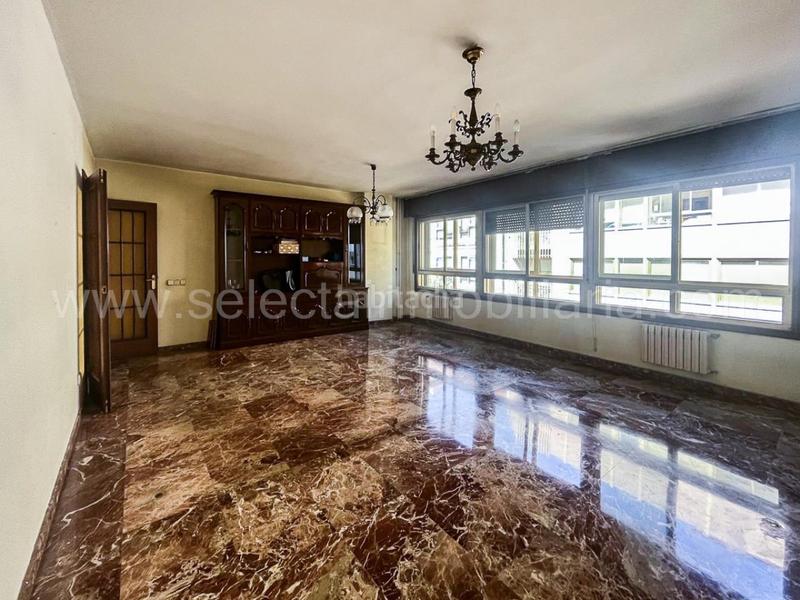 Foto d682e898-4019-4d0a-a60d-ed310d7e78c7. Appartamento con riscaldamento parcheggio in Zona de Plaza de Barcelos Pontevedra