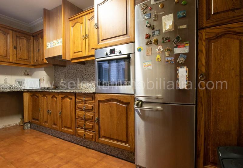 Foto 9c63c557-b97e-480b-bbe9-18a38e70f78b. Appartement avec chauffage parking dans Zona de Plaza de Barcelos Pontevedra