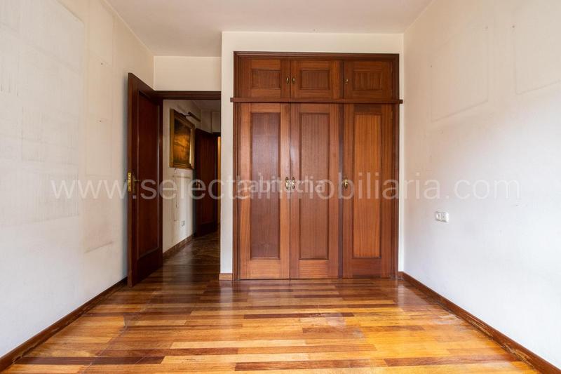 Foto dc55cb1e-cda3-443d-aa4d-eecfd52ba133. Etagenwohnung mit heizung parking in Zona de Plaza de Barcelos Pontevedra