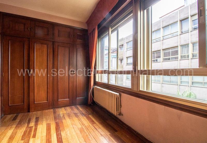 Foto ec12fbda-a5ad-460e-864d-e1e0da911ffd. Etagenwohnung mit heizung parking in Zona de Plaza de Barcelos Pontevedra