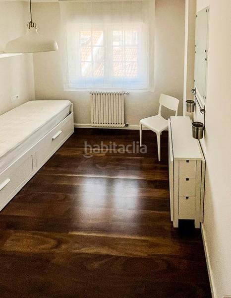Foto fe0d711f-5f2b-408a-b9ef-fbac93ed5cbb. Alquiler piso en Centro - Echegaray Pontevedra
