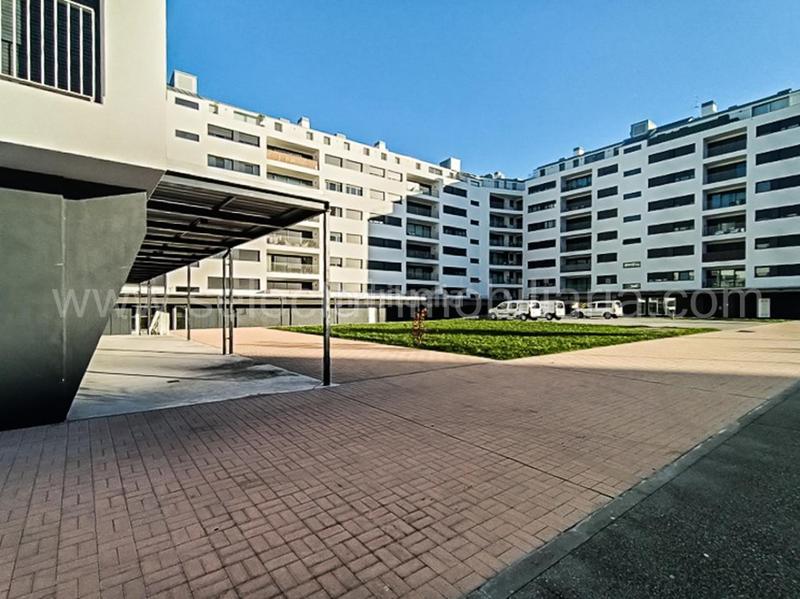 Foto 0c0fff01-ecfc-432a-9482-e0b6422ad3f0. Pis amb calefacció aparcament a Zona de Plaza de Barcelos Pontevedra