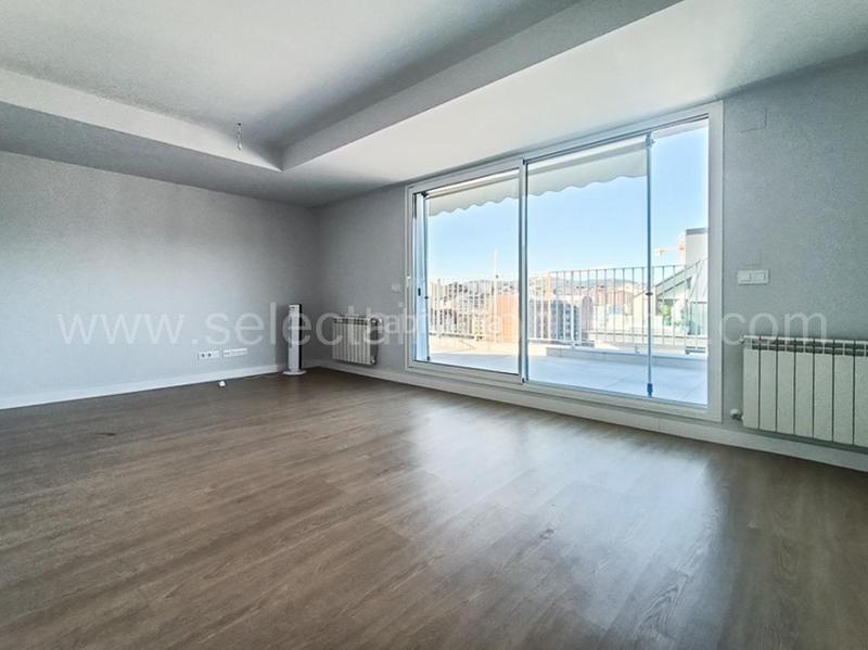 Foto 5b15a3b6-c08e-4330-aa7b-998d3383ec12. Pis amb calefacció aparcament a Zona de Plaza de Barcelos Pontevedra