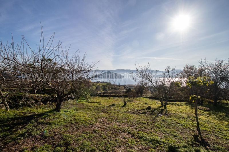 Foto 9bb2794b-2d65-4264-b9d4-d750addb988e. Casa amb calefacció aparcament a Combarro Poio