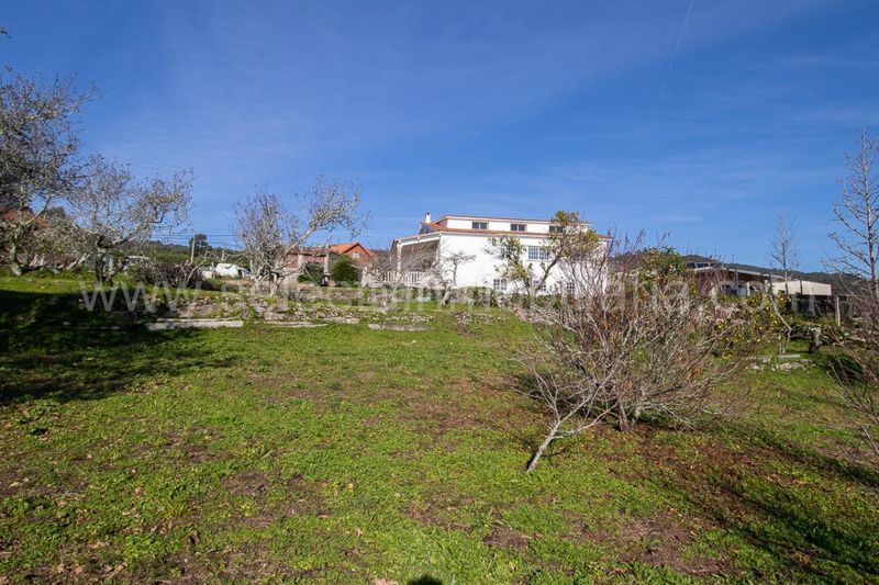 Foto a51b3a56-8e0b-4062-b2fb-b7b18b3a0ae2. Casa amb calefacció aparcament a Combarro Poio