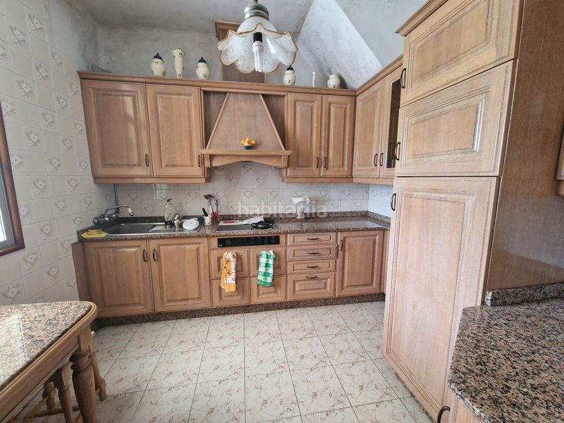 Foto afcc8424-e706-45cf-9d29-c0e06a967cfd. Casa amb calefacció a O Feal - Xubia Narón