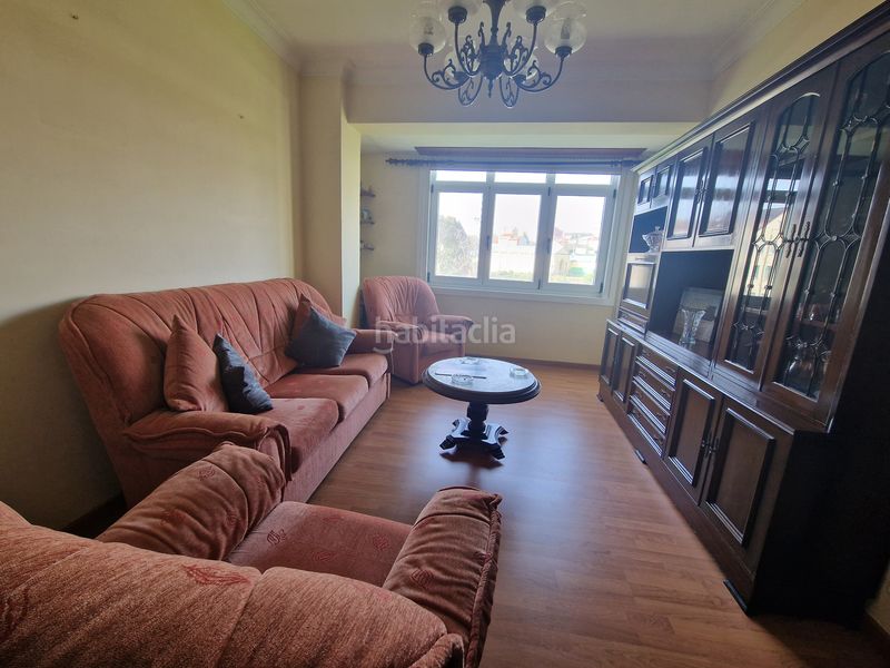 Foto 2e896371-7945-4443-91ae-67f76cd231b5. Pis a Porta Nova Ferrol