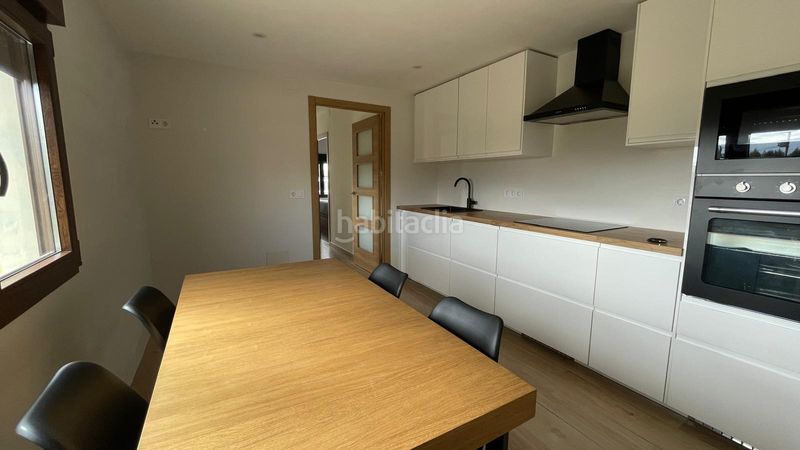 Foto 124fba55-256d-4715-aef6-2e34d92128f3. Casa amb aparcament a A Malata - Catabois - Ciudad Jardín Ferrol