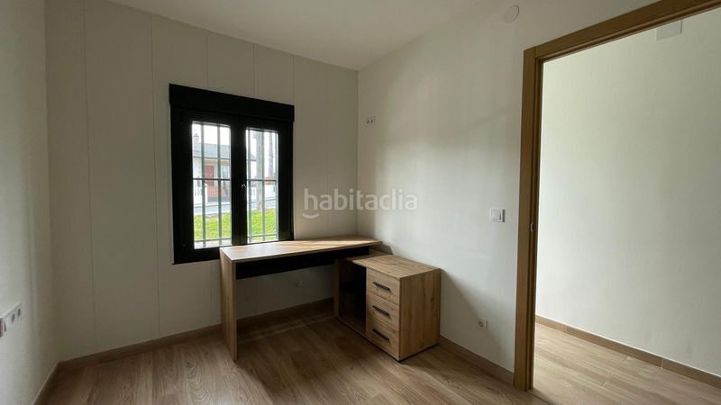 Foto 44097cb8-3c68-488b-b9c2-2fb1a8ff6706. Casa amb aparcament a A Malata - Catabois - Ciudad Jardín Ferrol