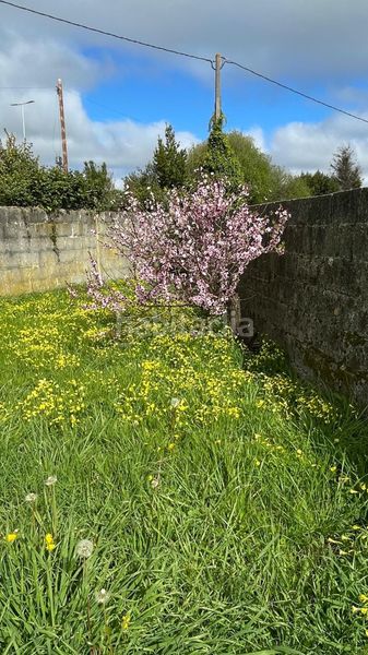 Foto 4c6abf9d-3d78-46fe-ac90-1e4e971819a5. Casa amb aparcament a A Malata - Catabois - Ciudad Jardín Ferrol