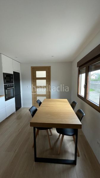 Foto 7034b81c-0509-4015-8902-eb6880d6d3ba. Casa amb aparcament a A Malata - Catabois - Ciudad Jardín Ferrol