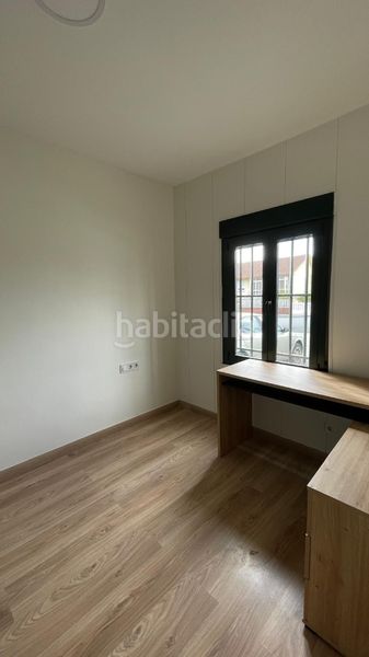 Foto 8102c9d7-0c97-4271-b07e-a615027bb6ad. Casa amb aparcament a A Malata - Catabois - Ciudad Jardín Ferrol