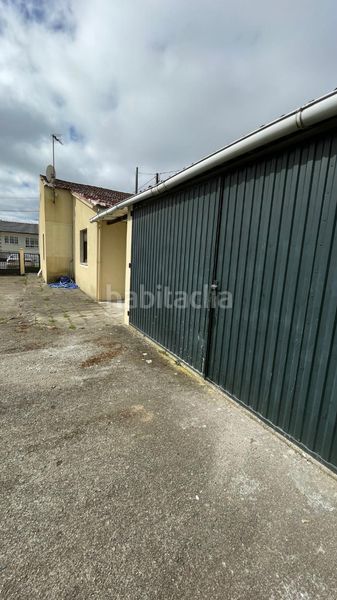 Foto b8f45e9c-ad2f-47cf-81f9-52865787d2f6. Casa amb aparcament a A Malata - Catabois - Ciudad Jardín Ferrol