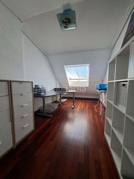 Foto 32ecc44d-59e0-404f-93a7-e43472cbd5eb. Lloguer dúplex amb calefacció a Piñeiros - Freixeiro Narón