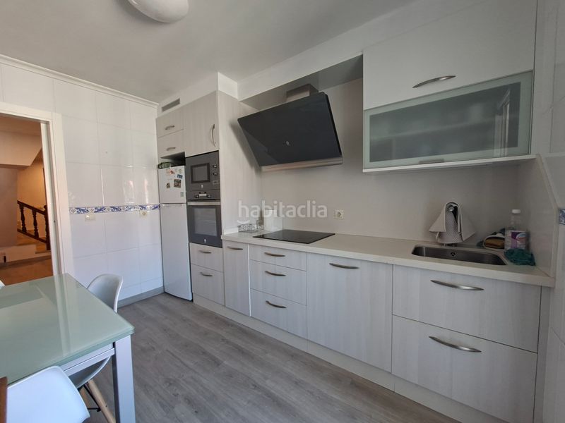 Foto d59ff697-8276-40a6-bf25-b11b252d3357. Lloguer dúplex amb calefacció a Piñeiros - Freixeiro Narón