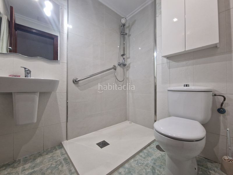 Foto 4b0c239e-4e67-4cbd-b7db-0602bbf244bd. Pis amb calefacció aparcament a Piñeiros - Freixeiro Narón