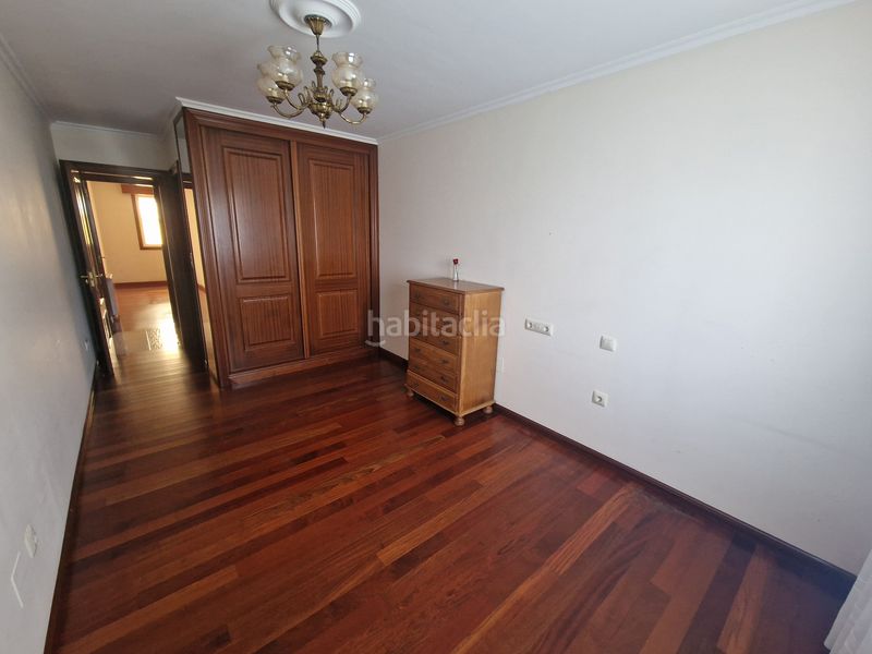 Foto c1d05450-53aa-4989-9031-b184026a917a. Pis amb calefacció aparcament a Piñeiros - Freixeiro Narón