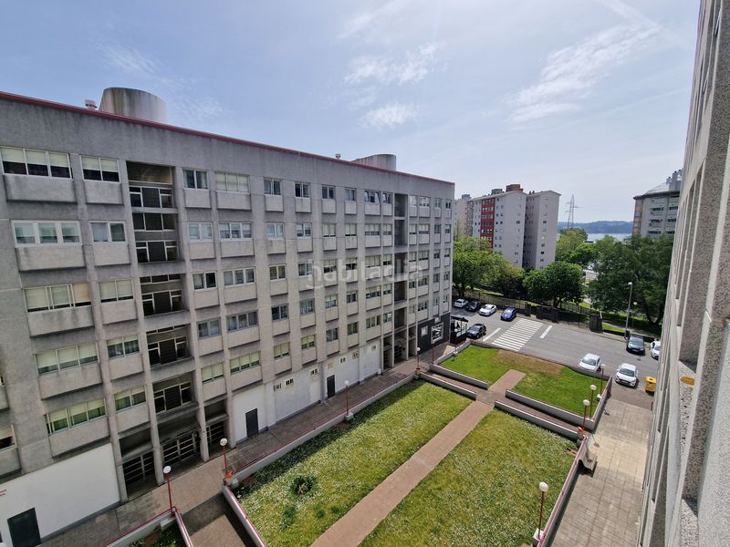 Foto 214b915a-6fb8-44cd-9116-8b90ff98ca91. Pis amb calefacció aparcament a Caranza Ferrol