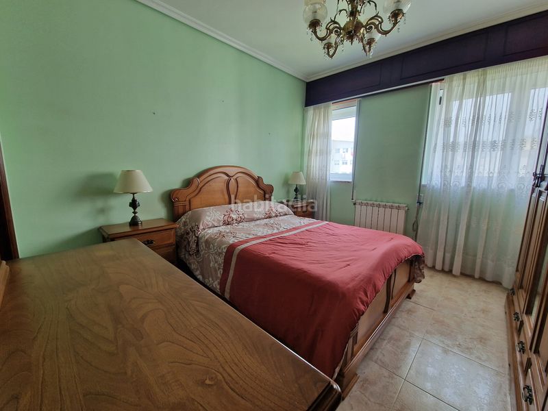 Foto 3ee06db6-b1c3-4750-b1dd-9c9333ed16a6. Pis amb calefacció aparcament a Caranza Ferrol