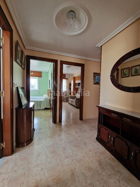 Foto ae328952-65db-4f61-83d8-71830d1a400f. Pis amb calefacció aparcament a Caranza Ferrol