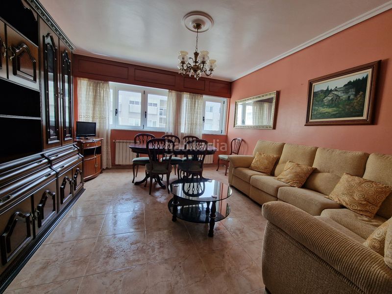 Foto e2aff71d-28ce-407b-b636-2405a6d2727b. Pis amb calefacció aparcament a Caranza Ferrol