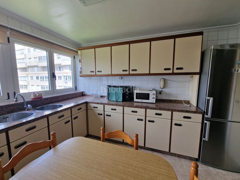 Foto fe52a374-f094-4577-8c70-3678fac8d5aa. Pis amb calefacció aparcament a Caranza Ferrol