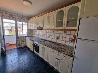 Flat  Estrada de castela 417. Amplia y luminosa vivienda de 95 m²  lista para entrar a vivir