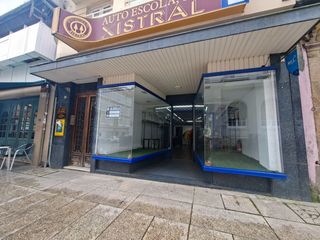 Rent Business premise  Calle de maría. Amplio local comercial en calle peatonal junto al concello de fe