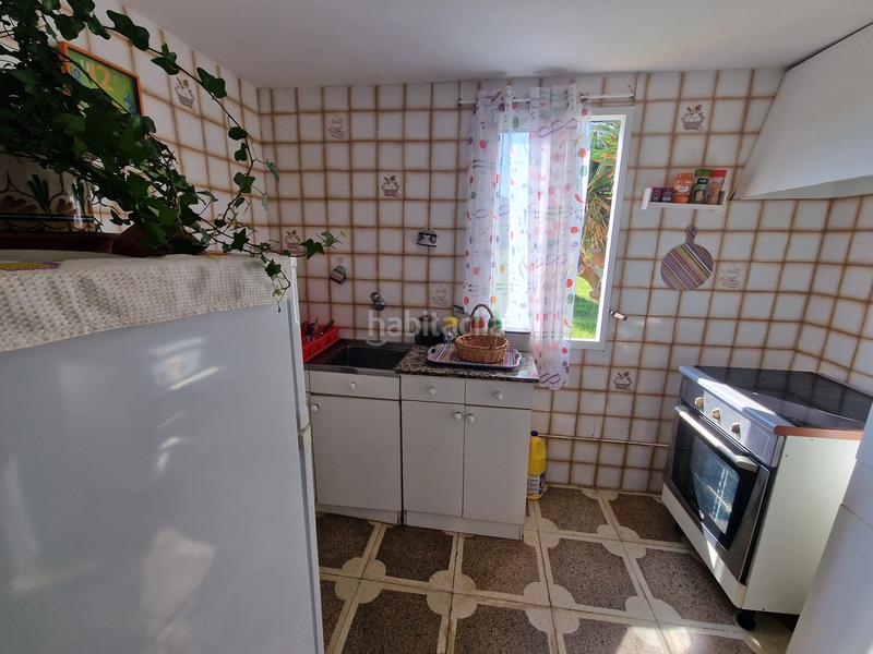 Foto c05a623f-3e1d-483e-bd44-80d7b6fcbbcd. Casa a escasos metros de la playa del vilar en cobas en Ferrol